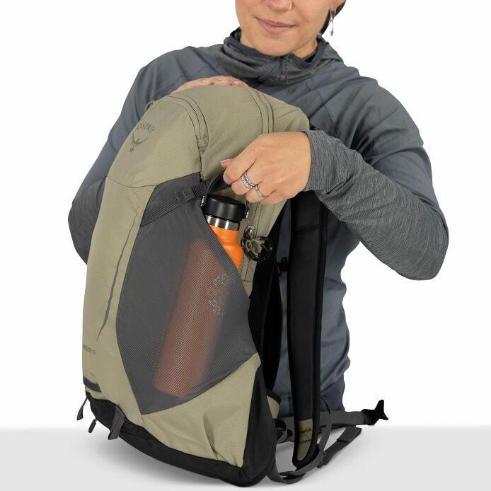 Hikelite™ 18 Hiking Backpack - US 3928